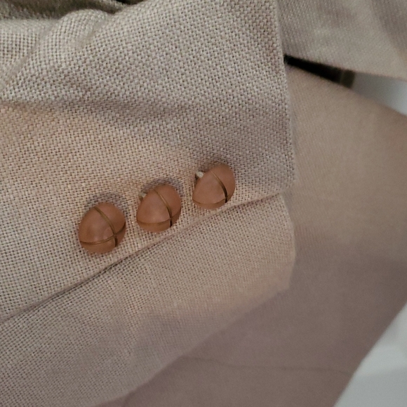 Jerome Bernard Tan Suit 10 (Suit Button found) - Picture 4 of 8